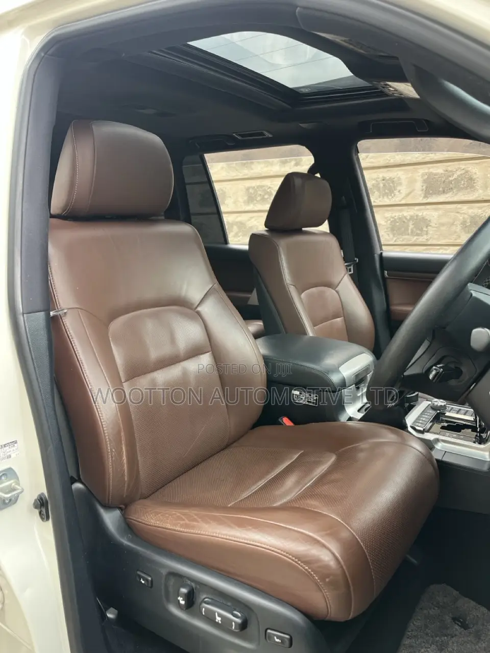 Toyota Land Cruiser 4.6 V8 ZX 2016 White