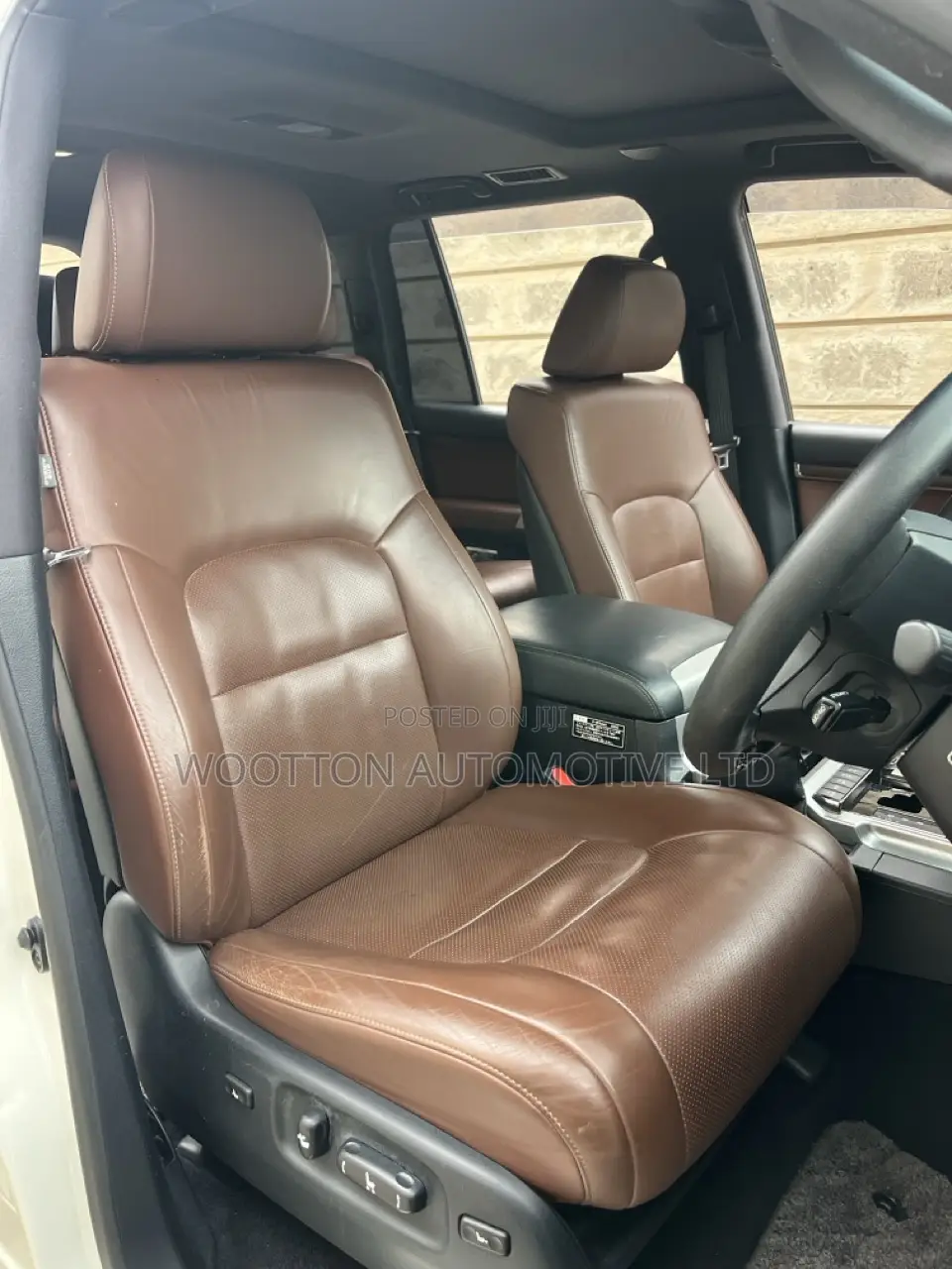 Toyota Land Cruiser 4.6 V8 ZX 2016 White