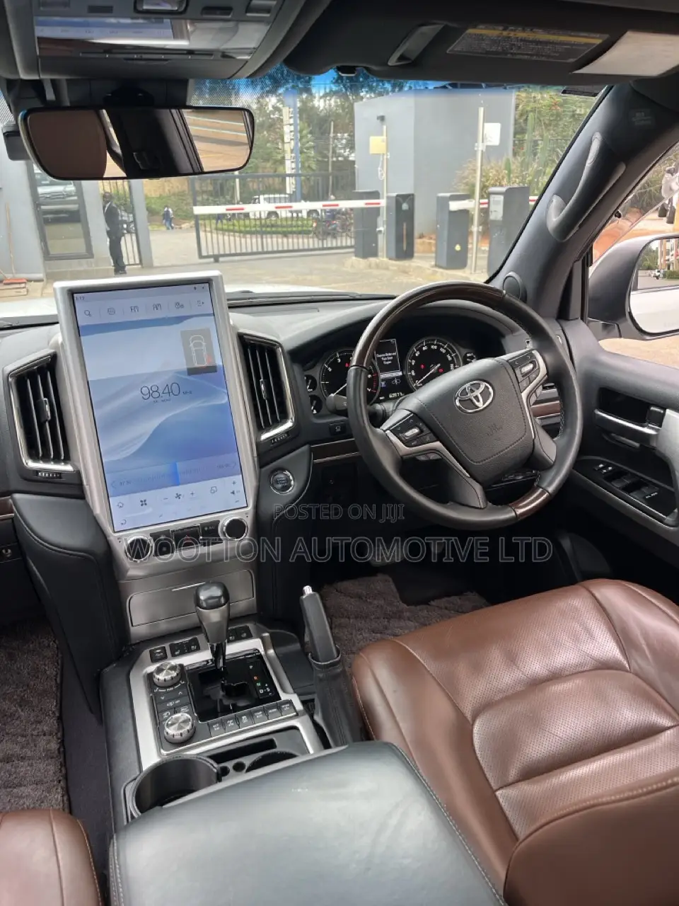 Toyota Land Cruiser 4.6 V8 ZX 2016 White