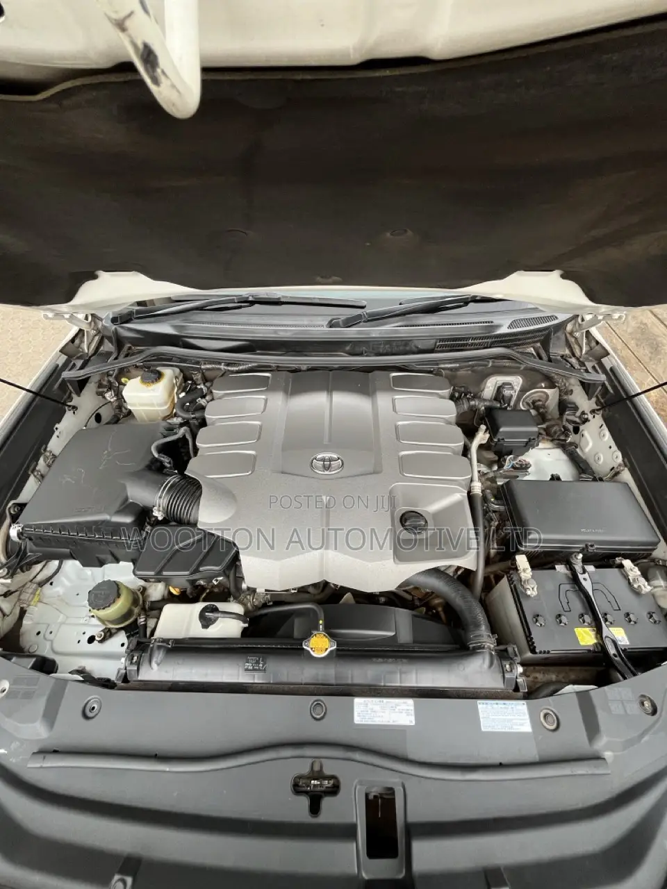 Toyota Land Cruiser 4.6 V8 ZX 2016 White