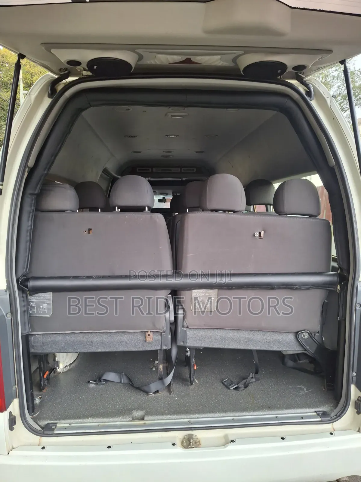 Toyota HiAce 2015 White