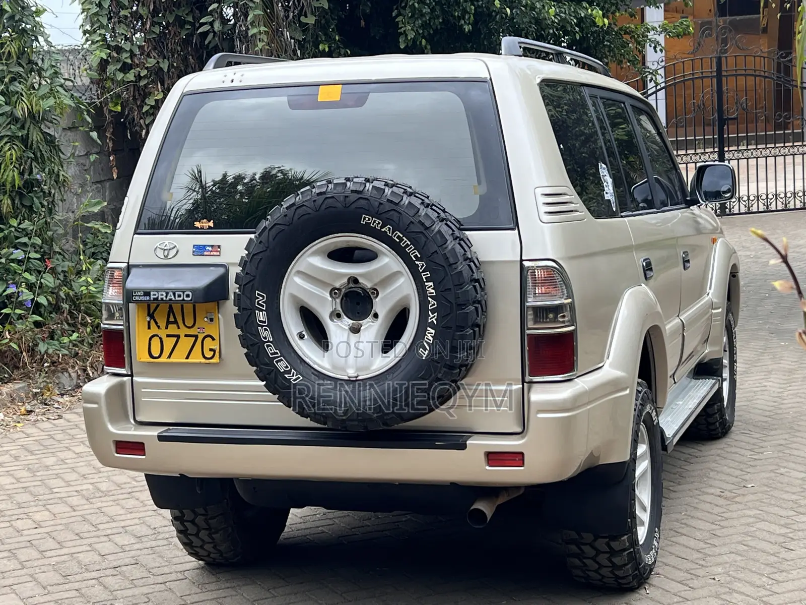 Toyota Land Cruiser Prado 2000 Silver