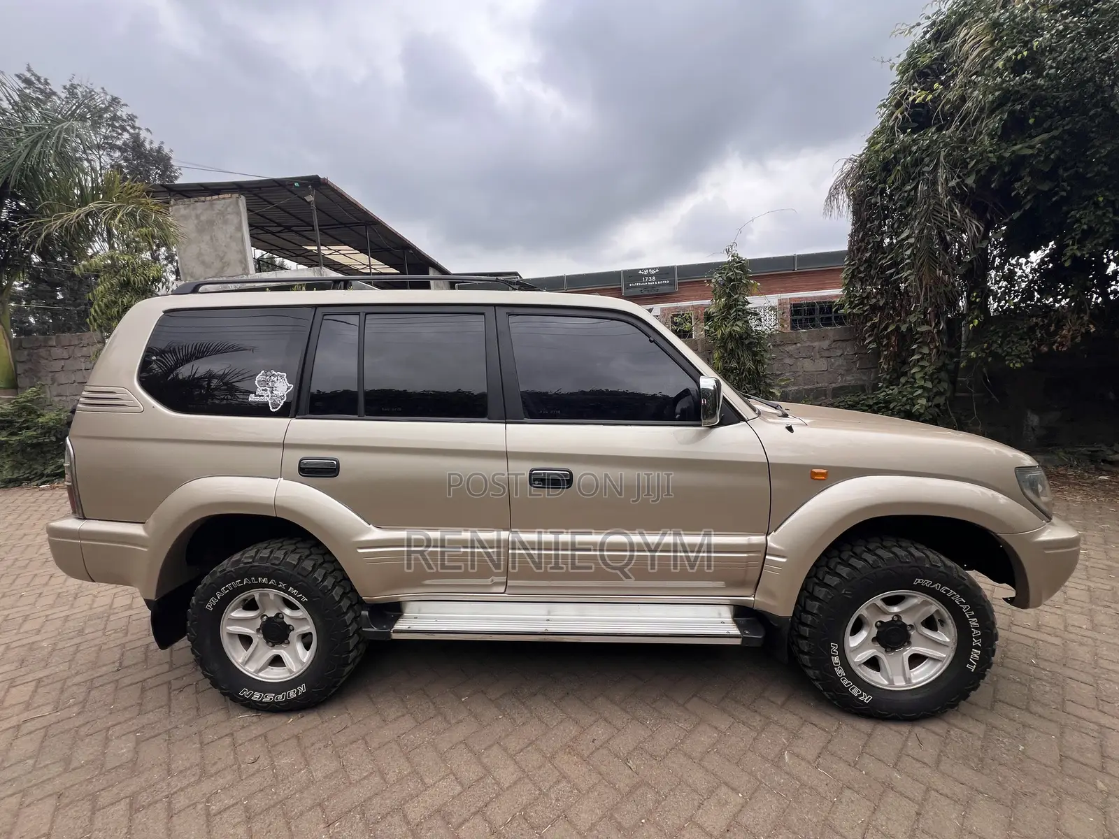 Toyota Land Cruiser Prado 2000 Silver