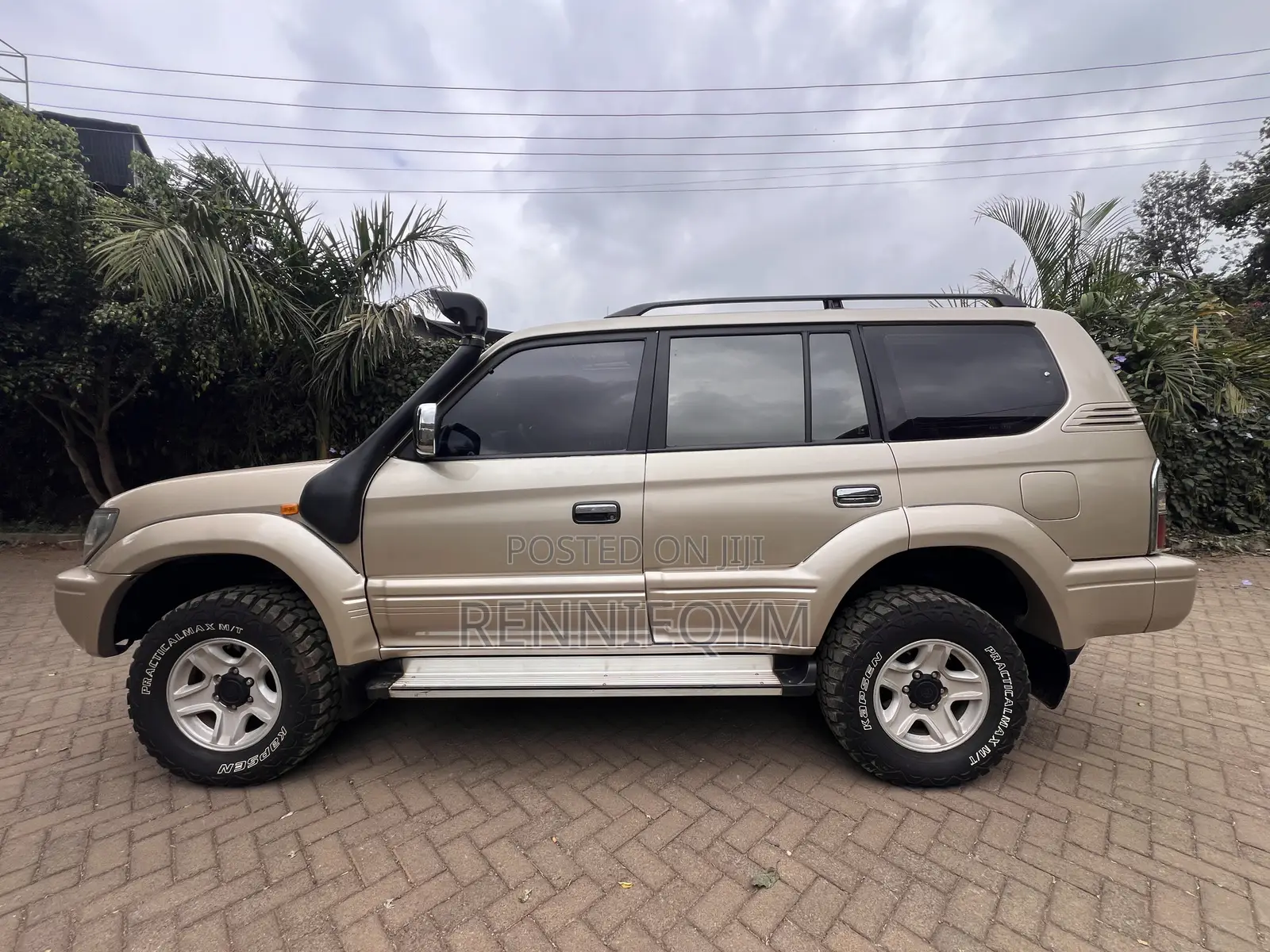 Toyota Land Cruiser Prado 2000 Silver