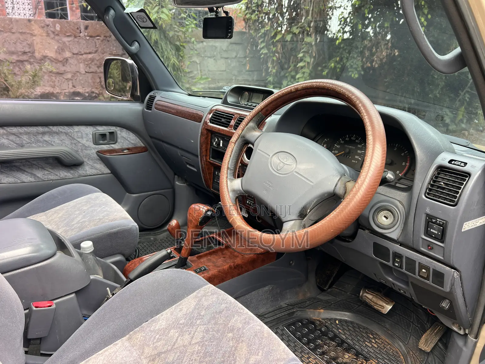 Toyota Land Cruiser Prado 2000 Silver