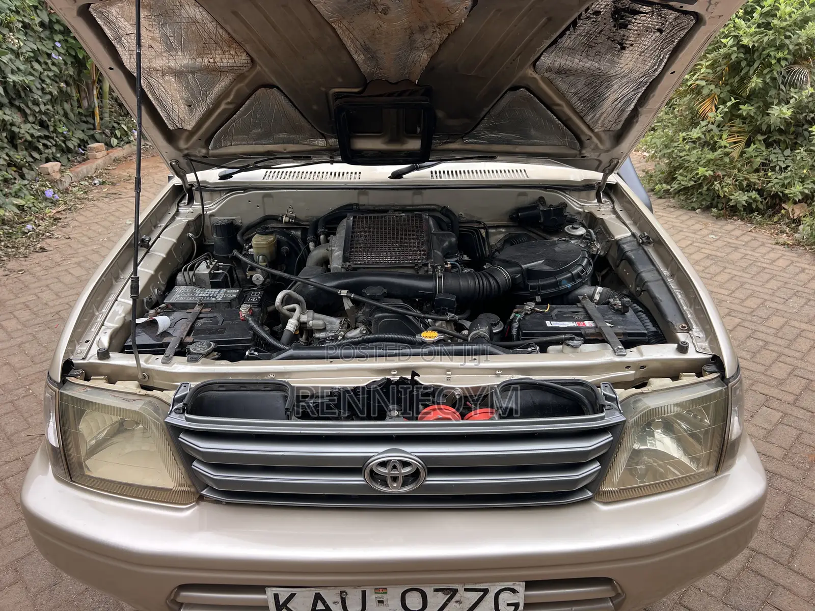 Toyota Land Cruiser Prado 2000 Silver