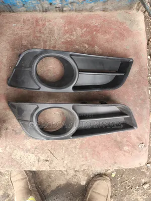 Toyota Runx R2 Fog Lights Bumper Cover