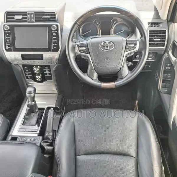 Toyota Land Cruiser Prado 2019 Pearl
