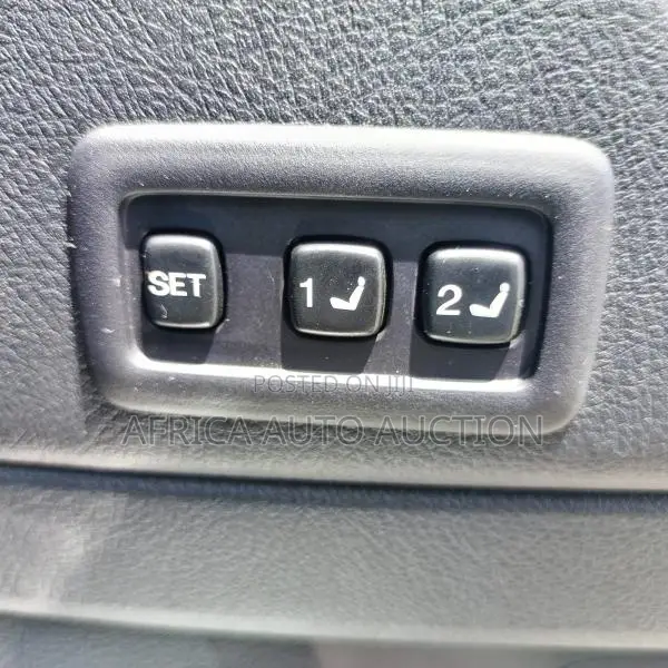 Toyota Land Cruiser Prado 2019 Pearl