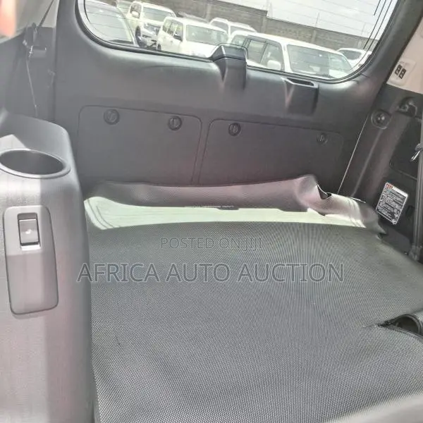 Toyota Land Cruiser Prado 2019 Pearl