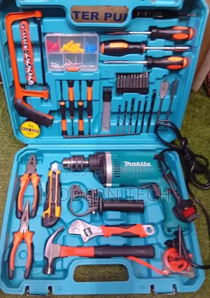 Makita 710W Heavy-Duty Corded Hammer Drill Set – HP1630