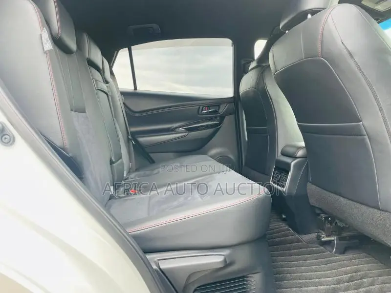 Toyota Harrier 2020 Pearl