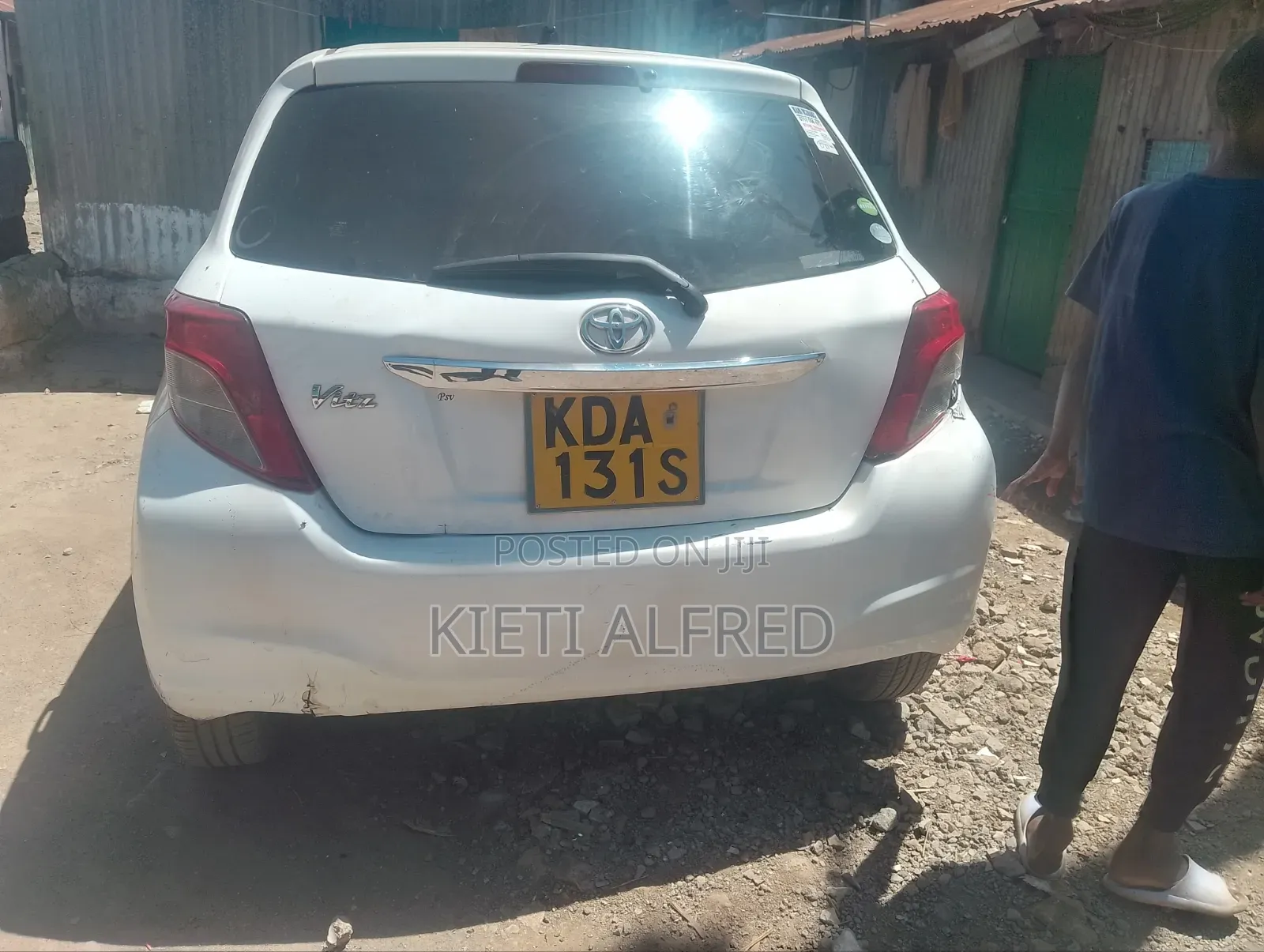 Toyota Vitz 2013 White