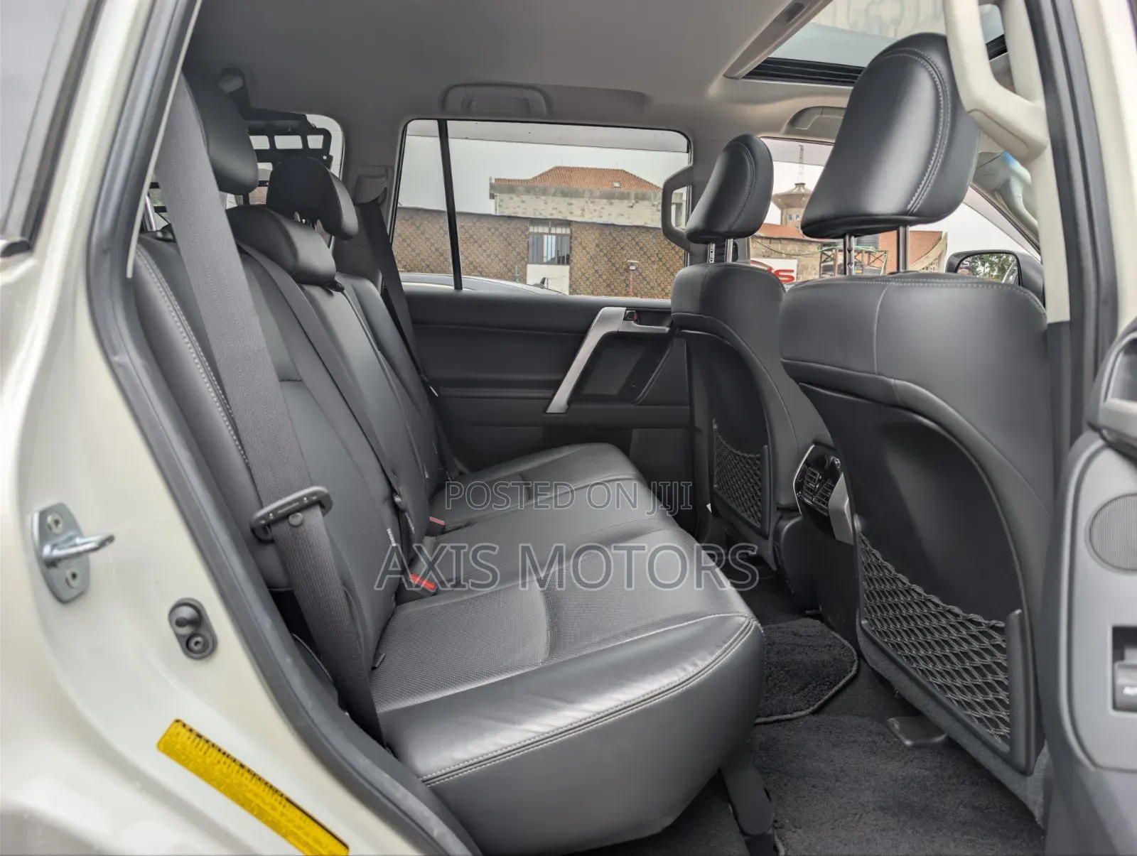 Toyota Land Cruiser Prado 2019 White