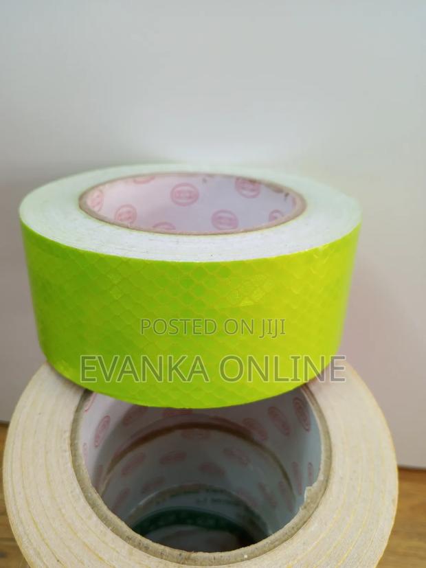 Floor Marking Tape - Luminous Green - thumbnail 2
