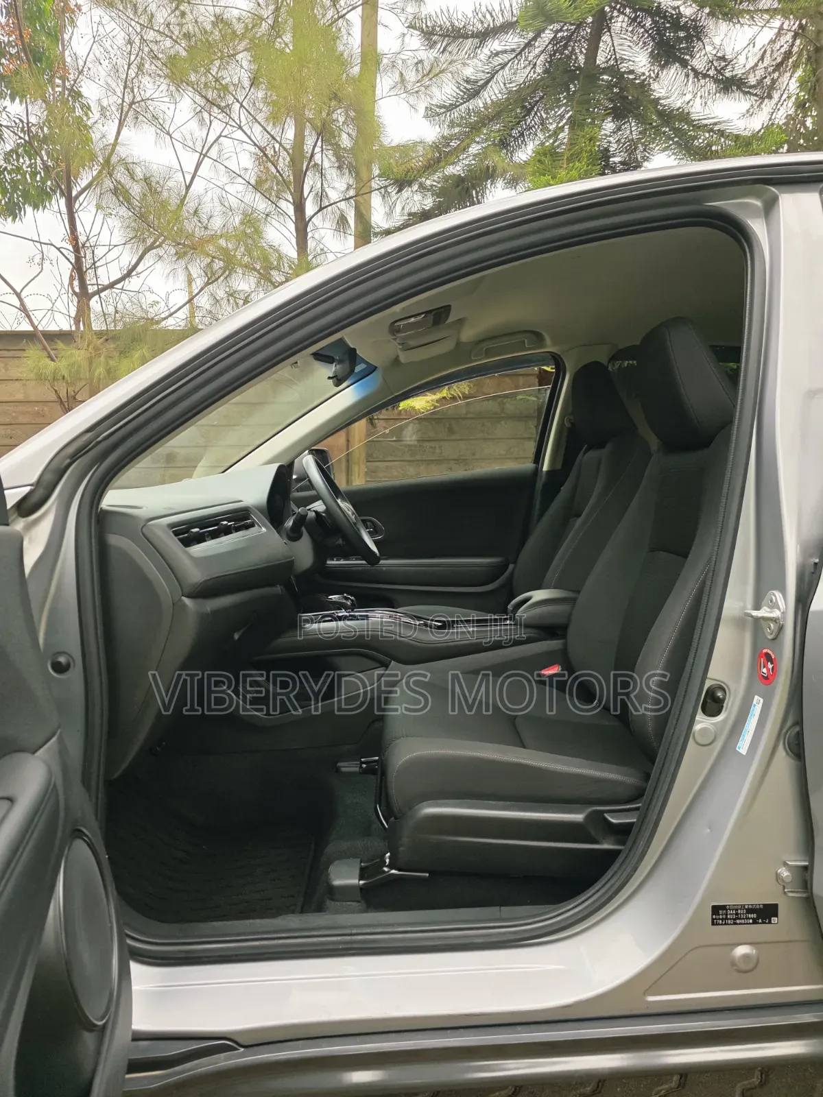 Honda Vezel 2019 Silver