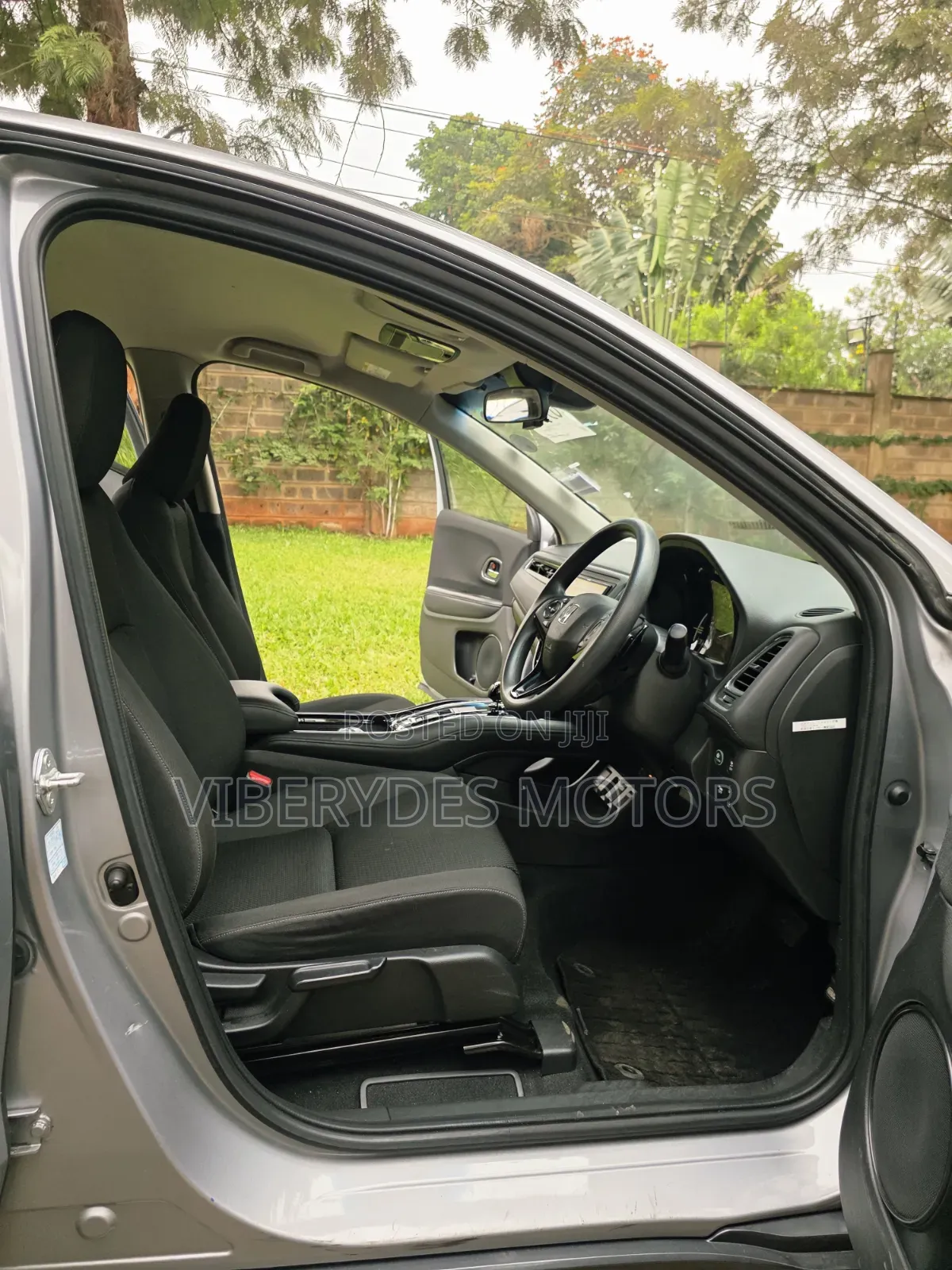 Honda Vezel 2019 Silver