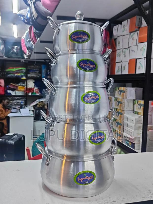Signature 16/24 (5pcs) Aluminum Sufurias Set 
Belly Pot With Lids