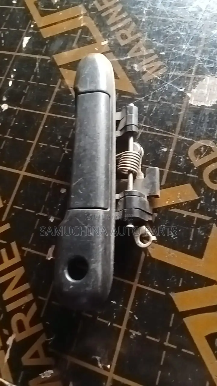 Outer Door Handle Toyotw Raum Old Model Front Left