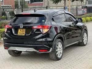 Honda Vezel 2018 Black