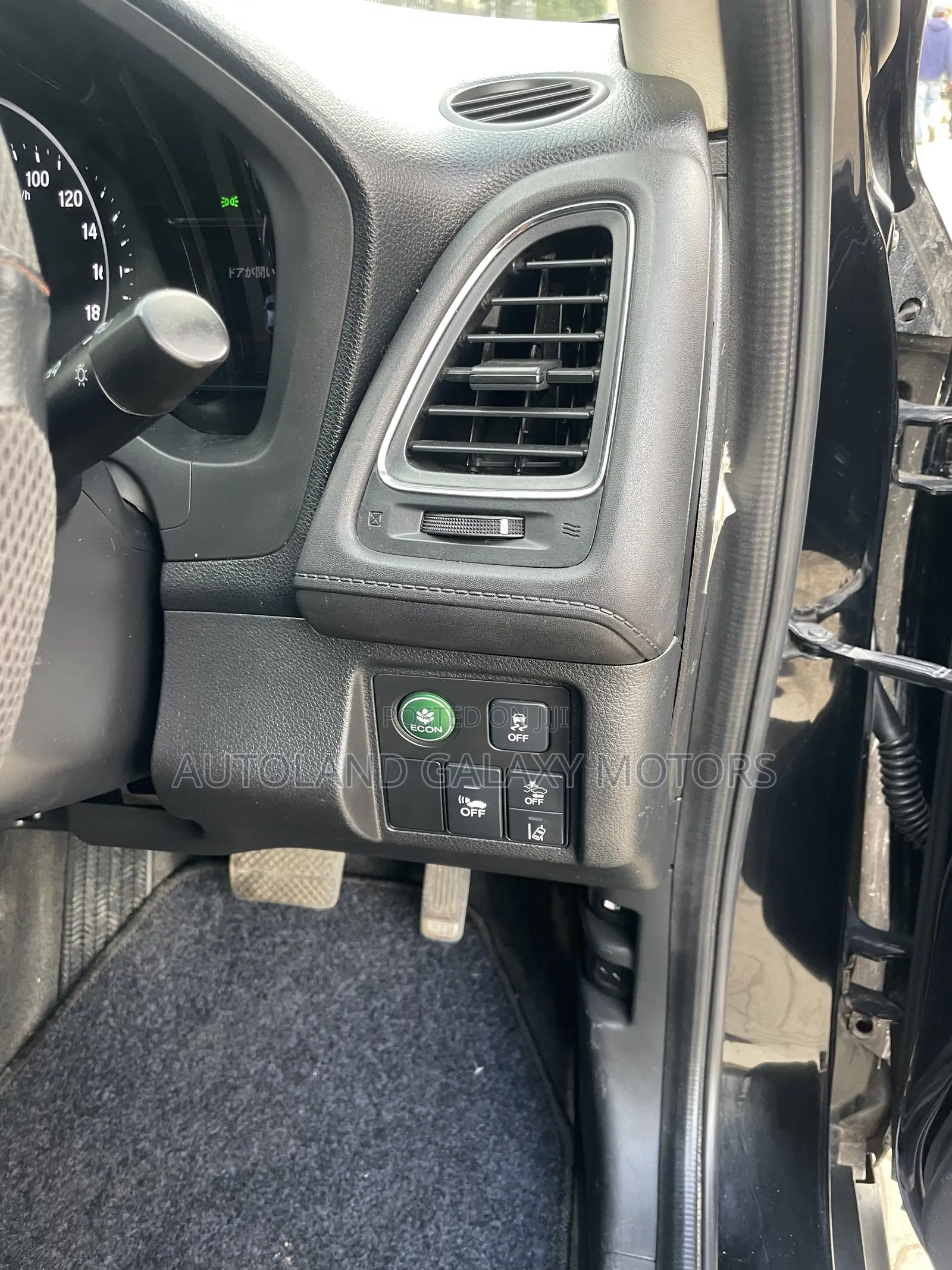 Honda Vezel 2018 Black