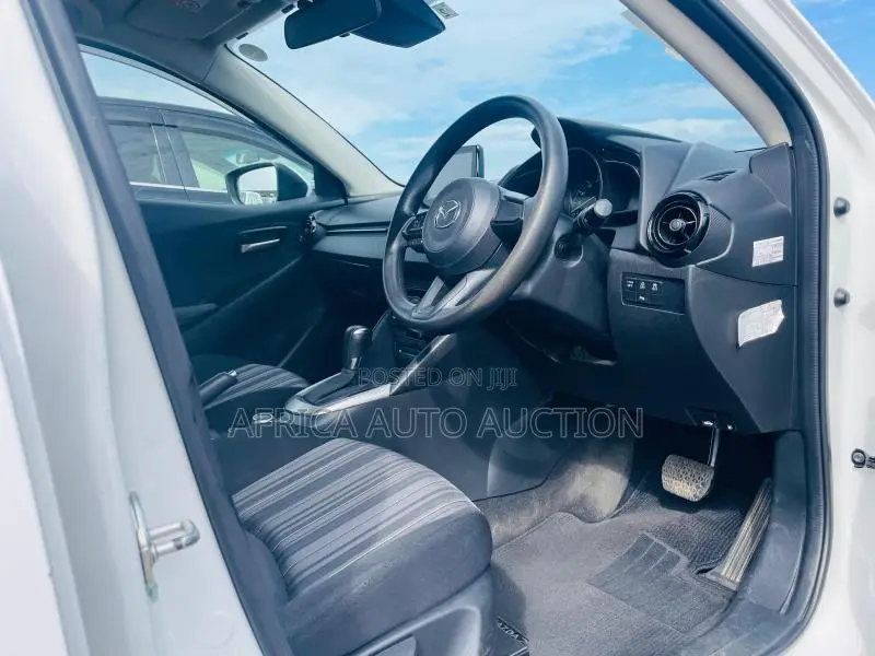 Mazda 2 2020