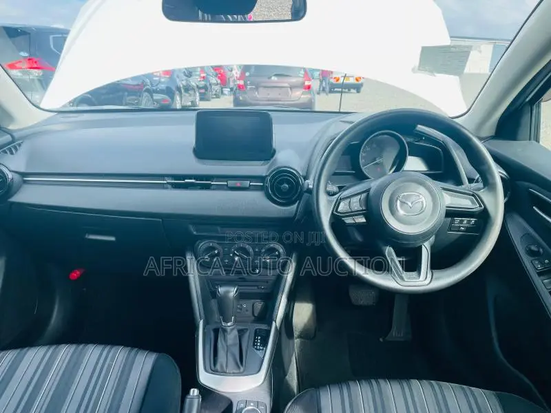 Mazda 2 2020