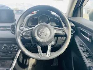 Mazda 2 2020