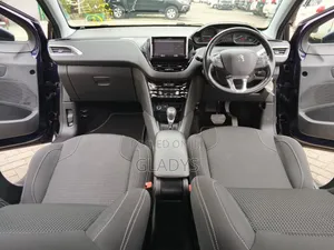 Peugeot 208 2019 Black