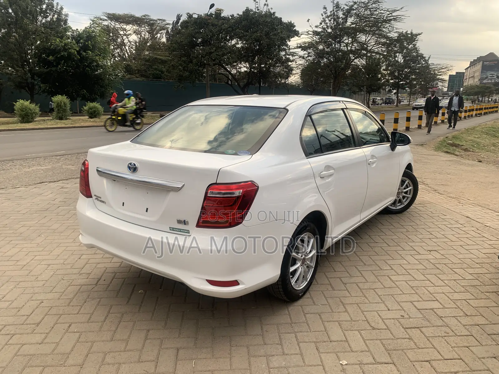 Toyota Axio 2021 White