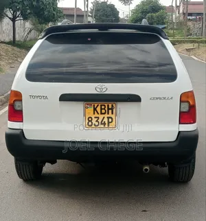 Toyota Corolla 2002 White