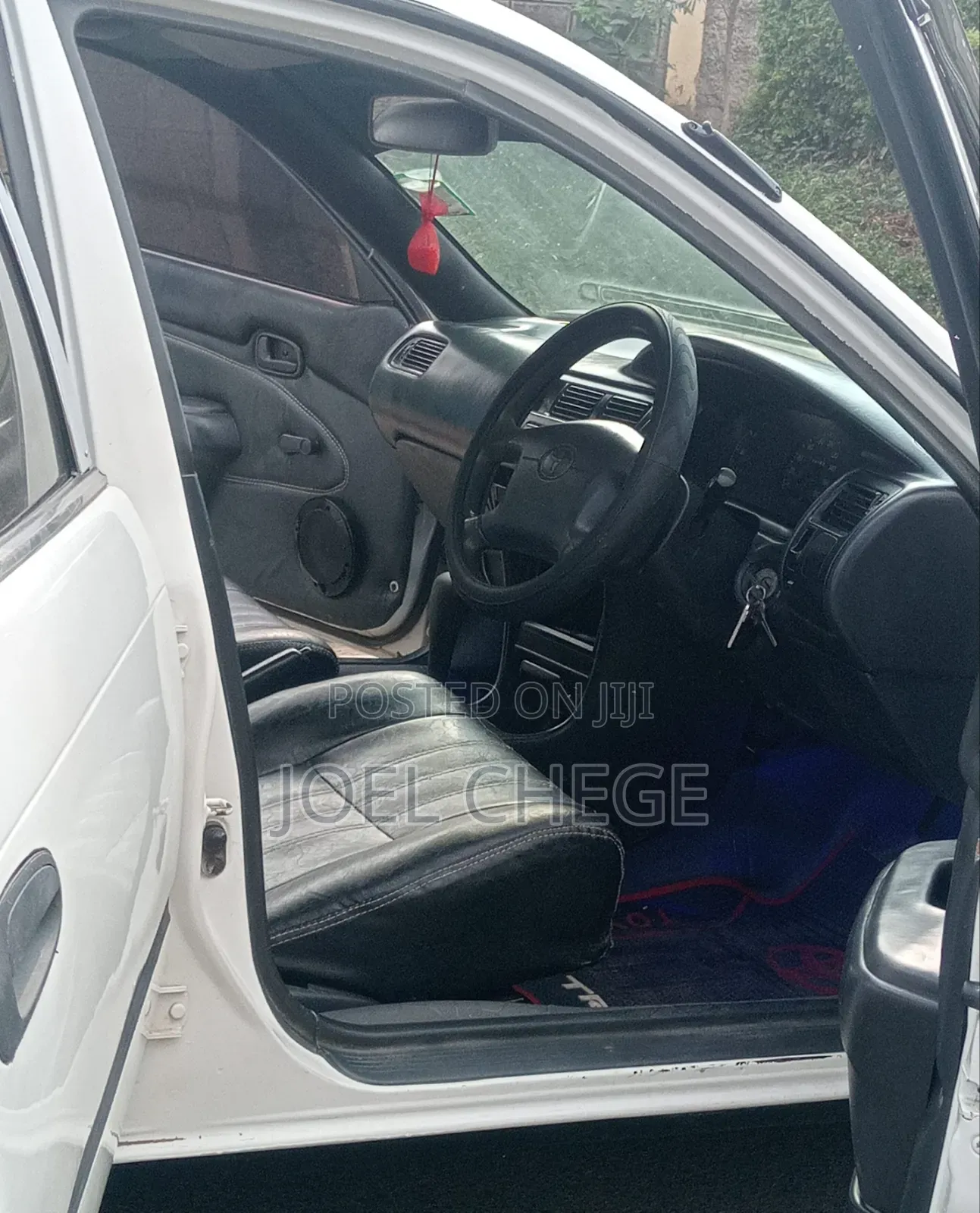 Toyota Corolla 2002 White