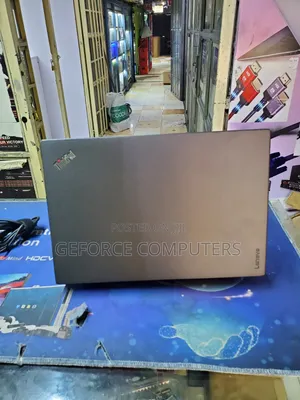 Laptop Lenovo ThinkPad X270 8GB Intel Core i7 SSD 256GB