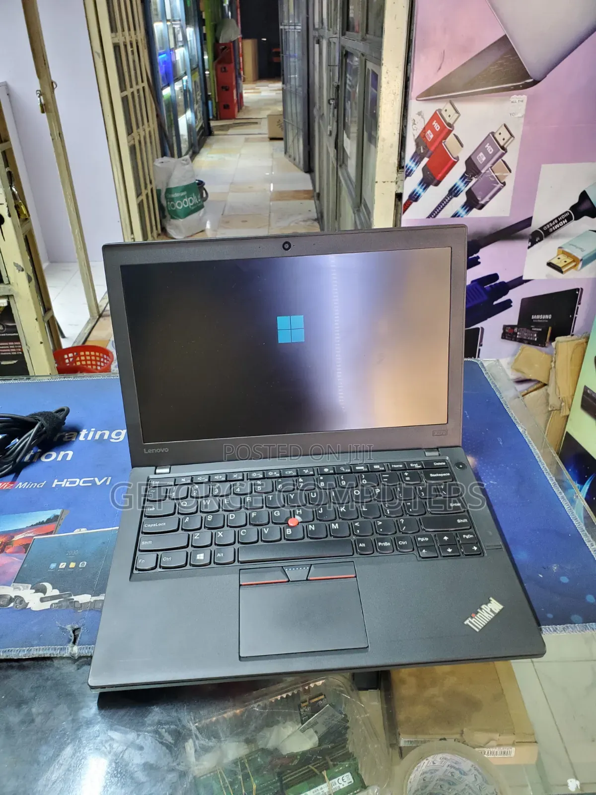 Laptop Lenovo ThinkPad X270 8GB Intel Core i7 SSD 256GB