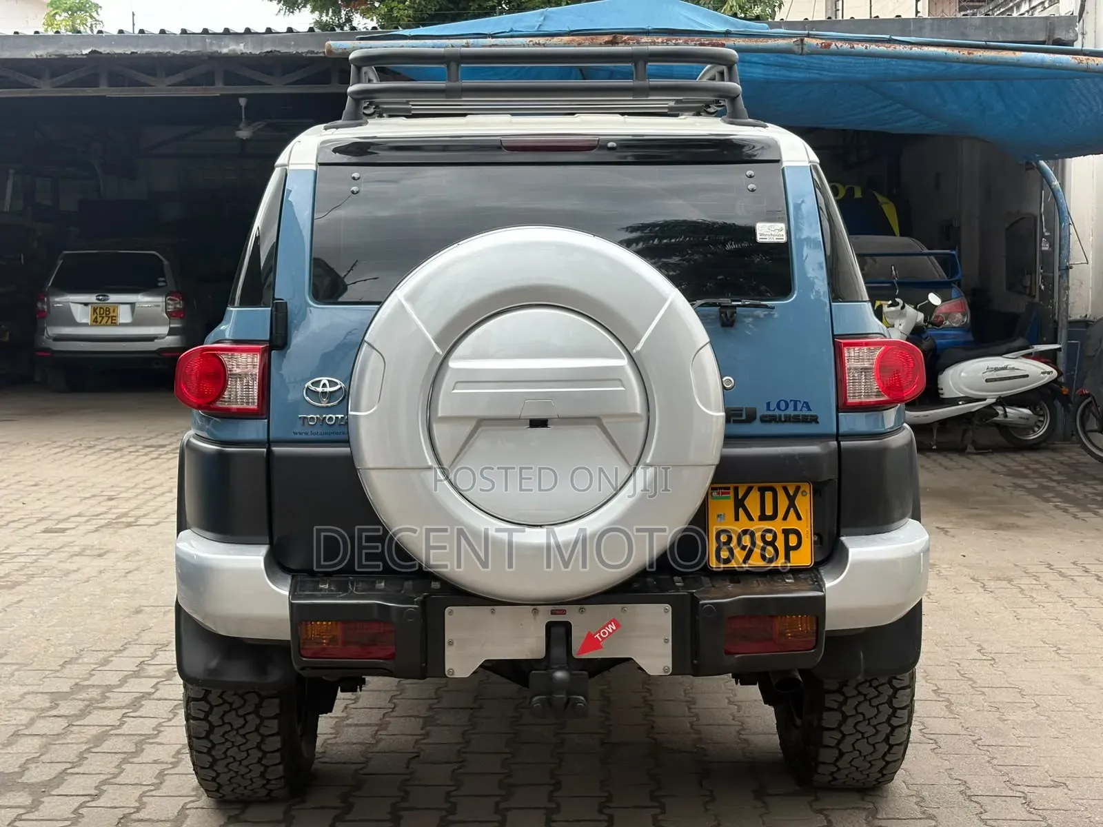 Toyota FJ Cruiser 2017 Blue