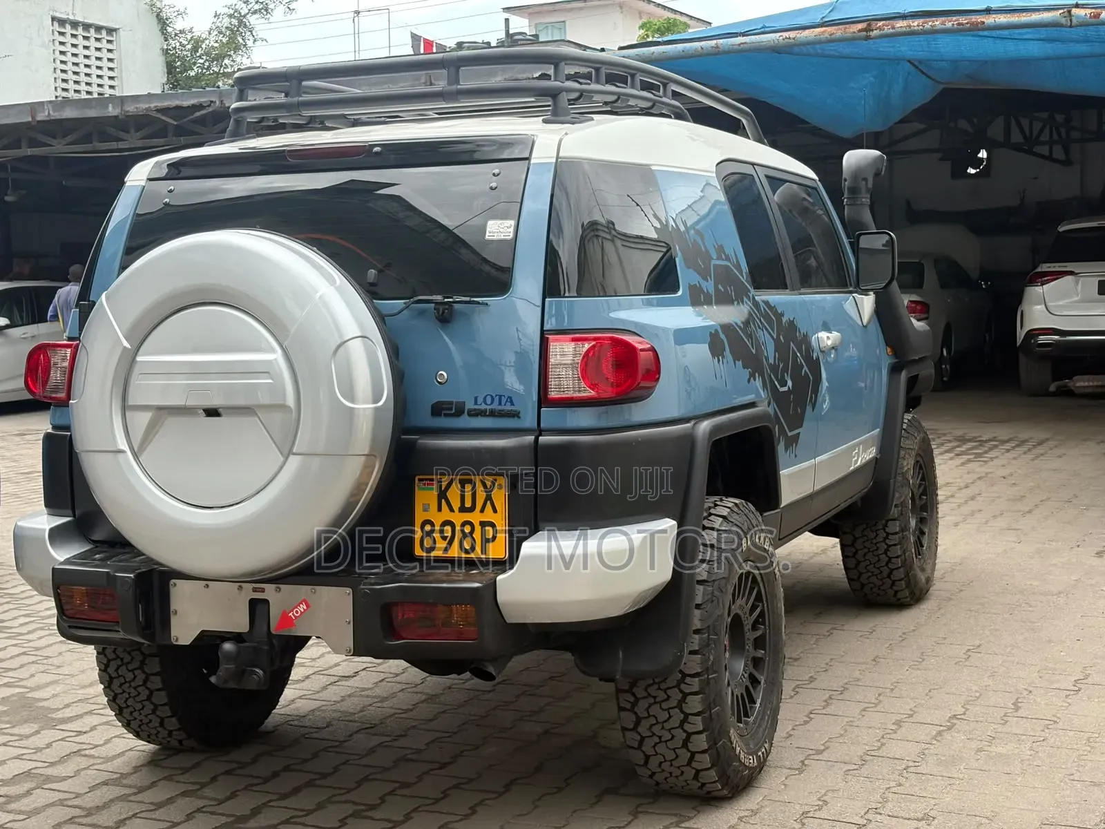 Toyota FJ Cruiser 2017 Blue