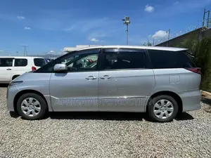 Toyota Estima 2019 Silver