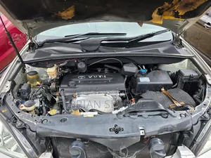 Toyota Harrier 2004 Silver