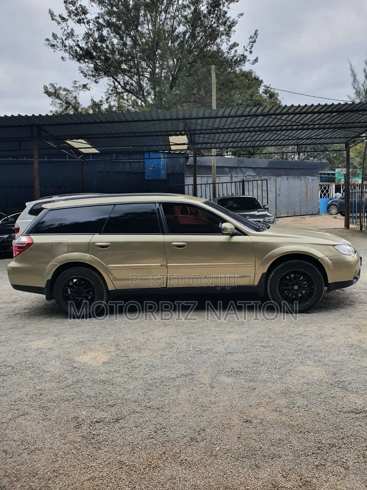 Subaru Outback 2009 Gold