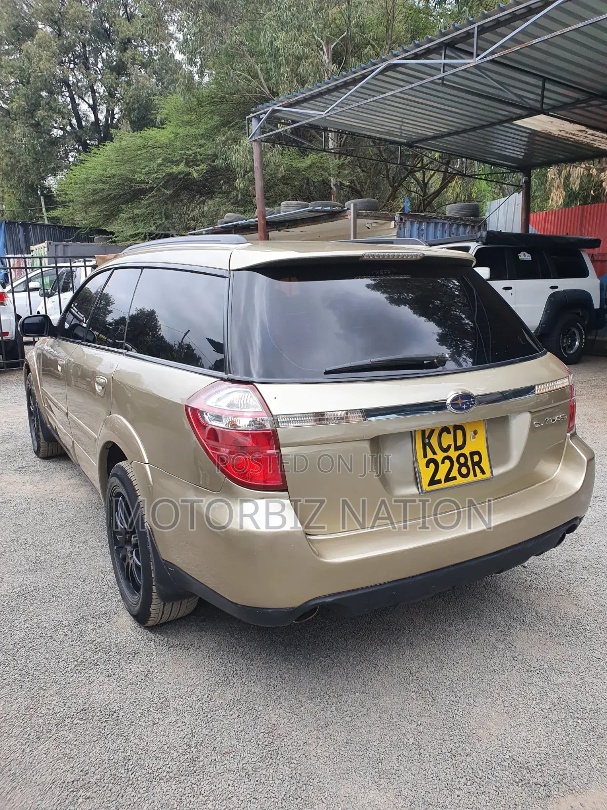 Subaru Outback 2009 Gold