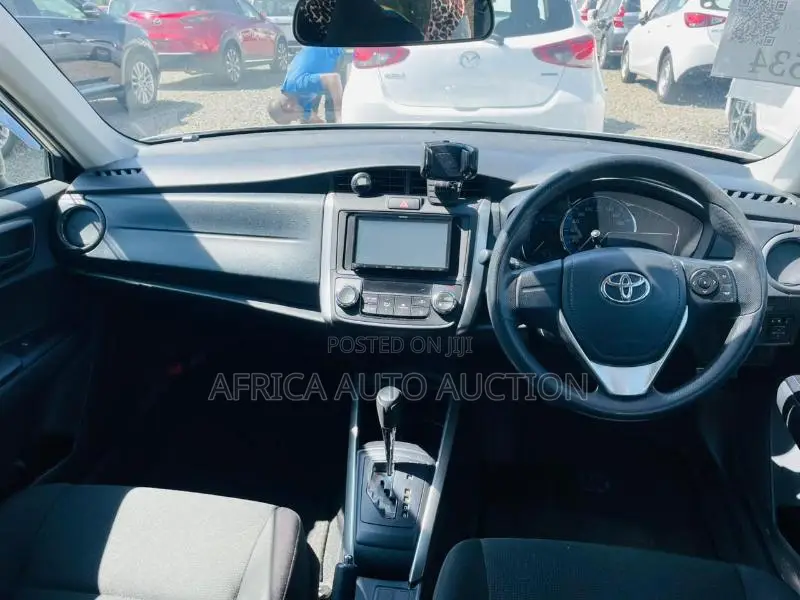 Toyota Corolla Fielder 2019 White