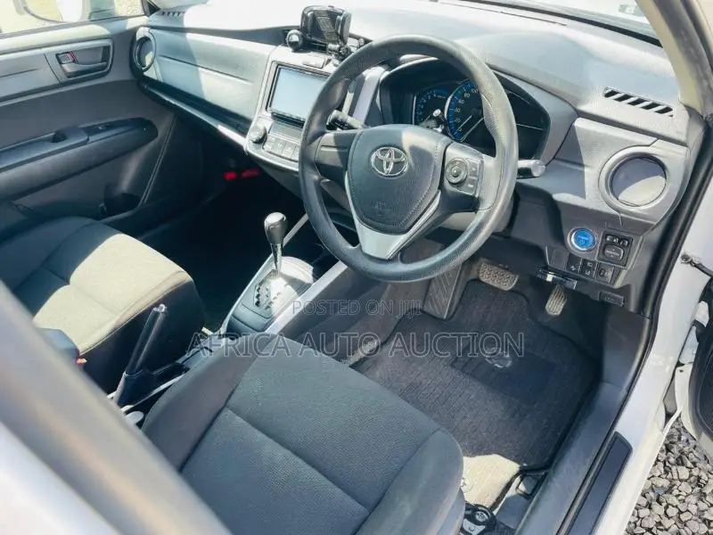 Toyota Corolla Fielder 2019 White