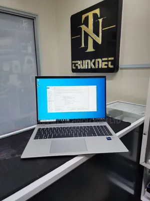 Laptop HP EliteBook 860 G9 16GB Intel Core i7 SSD 512GB