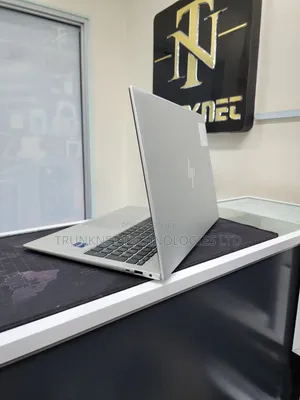 Laptop HP EliteBook 860 G9 16GB Intel Core i7 SSD 512GB