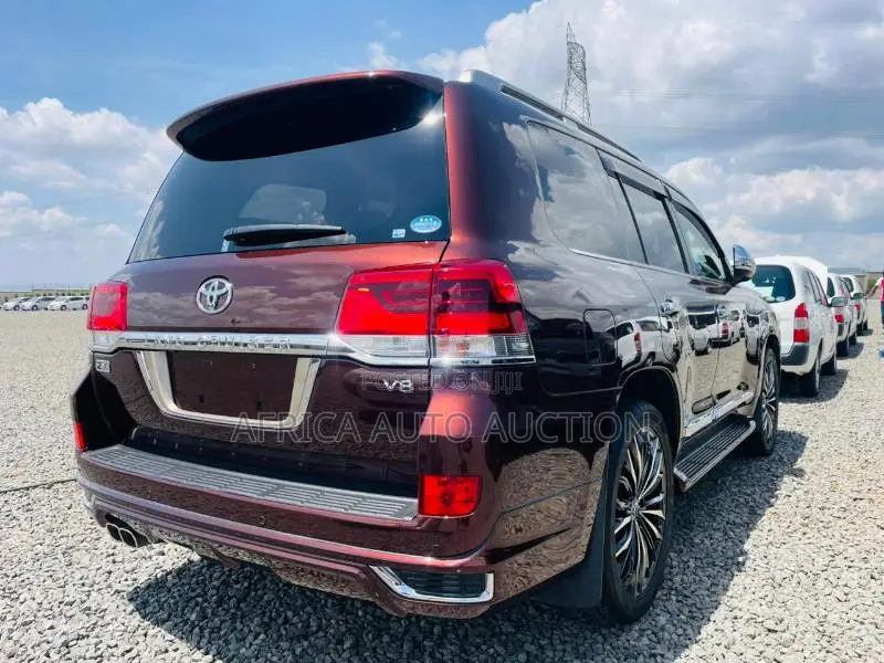 Toyota Land Cruiser 2018 Maroon
