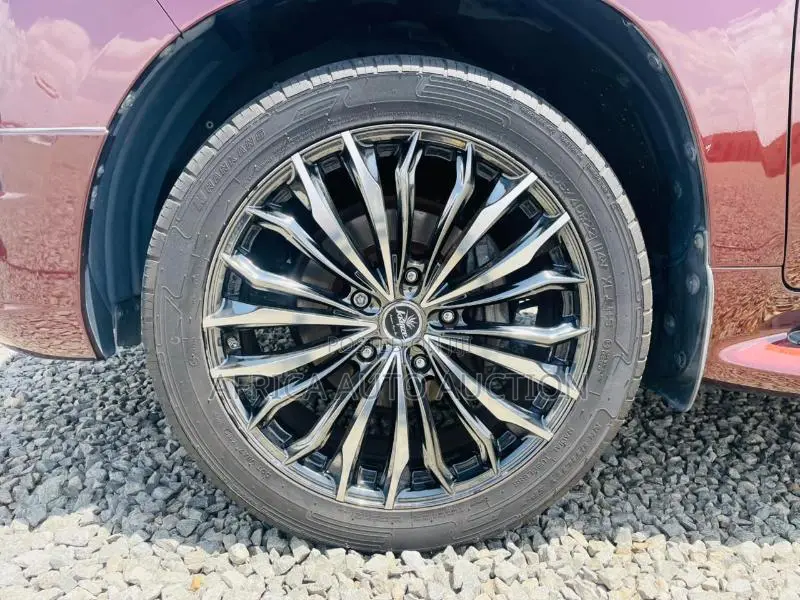 Toyota Land Cruiser 2018 Maroon