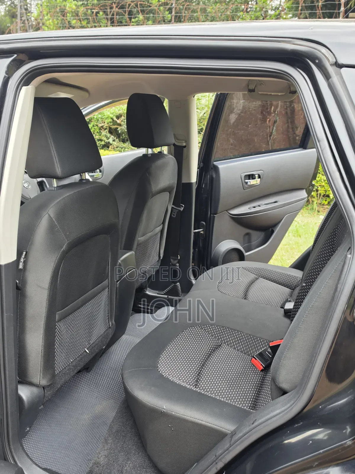 Nissan Dualis 2012 Black