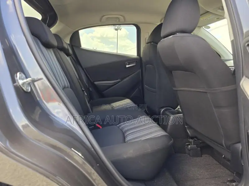 Mazda Demio 2018 Gray