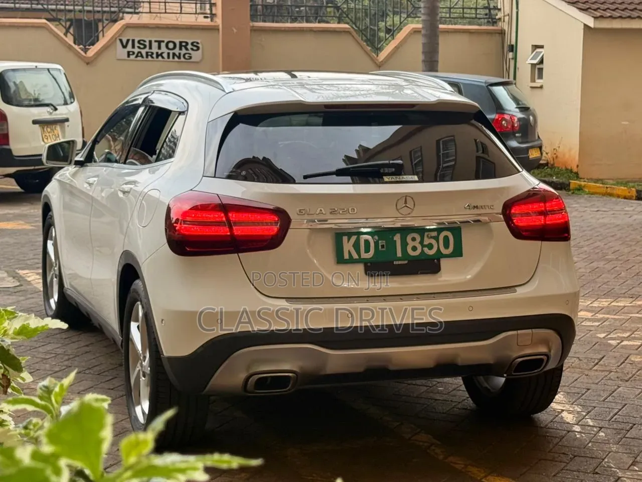 Mercedes-Benz GLA-Class 2019 White
