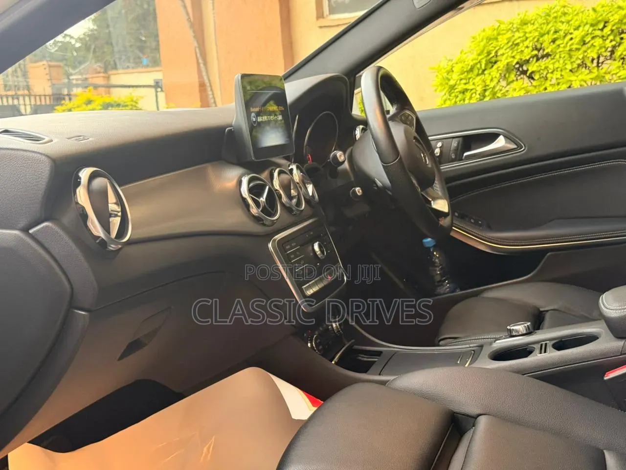 Mercedes-Benz GLA-Class 2019 White
